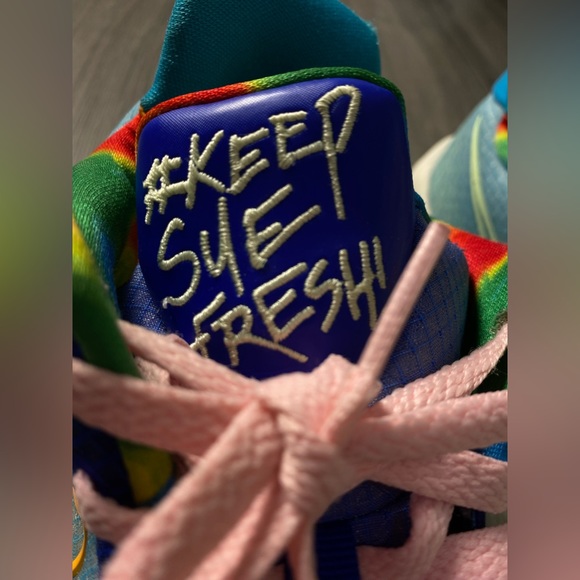 2021 Sue Bird x Kyrie Low 4 EP 'Dynasty' - Picture 5 of 5